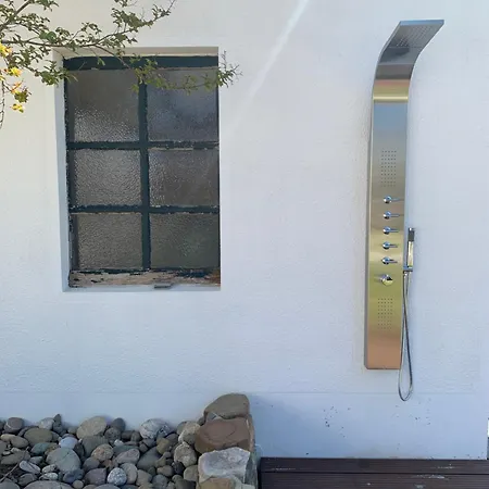 Maison Geze Bed and Breakfast 3*