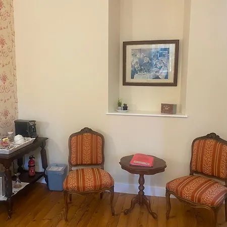 Maison Geze Bed and Breakfast 3*