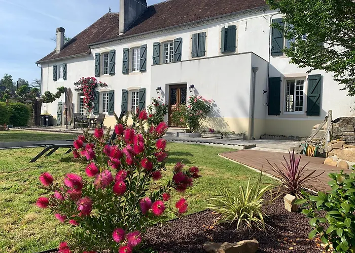 Maison Geze Bed & Breakfast 3*